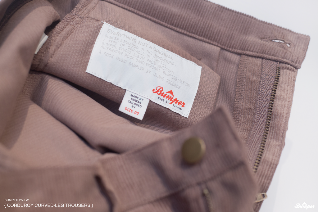 BUMPER 25 FW CORDUROY CURVED-LEG TROUSERS